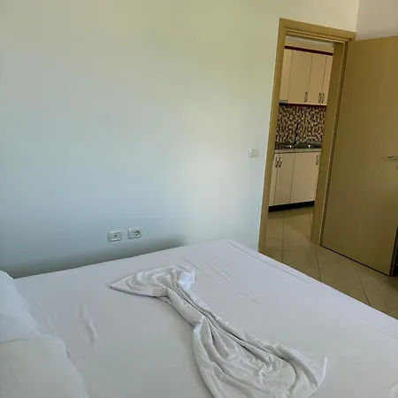 דירה Near Bojo - Free Parking - 150m From ! אוריקום