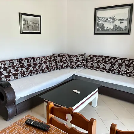 Near Bojo - Free Parking - 150m From ! * אוריקום