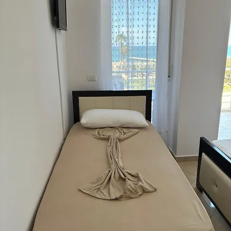 Near Bojo - Free Parking - 150m From ! * אוריקום
